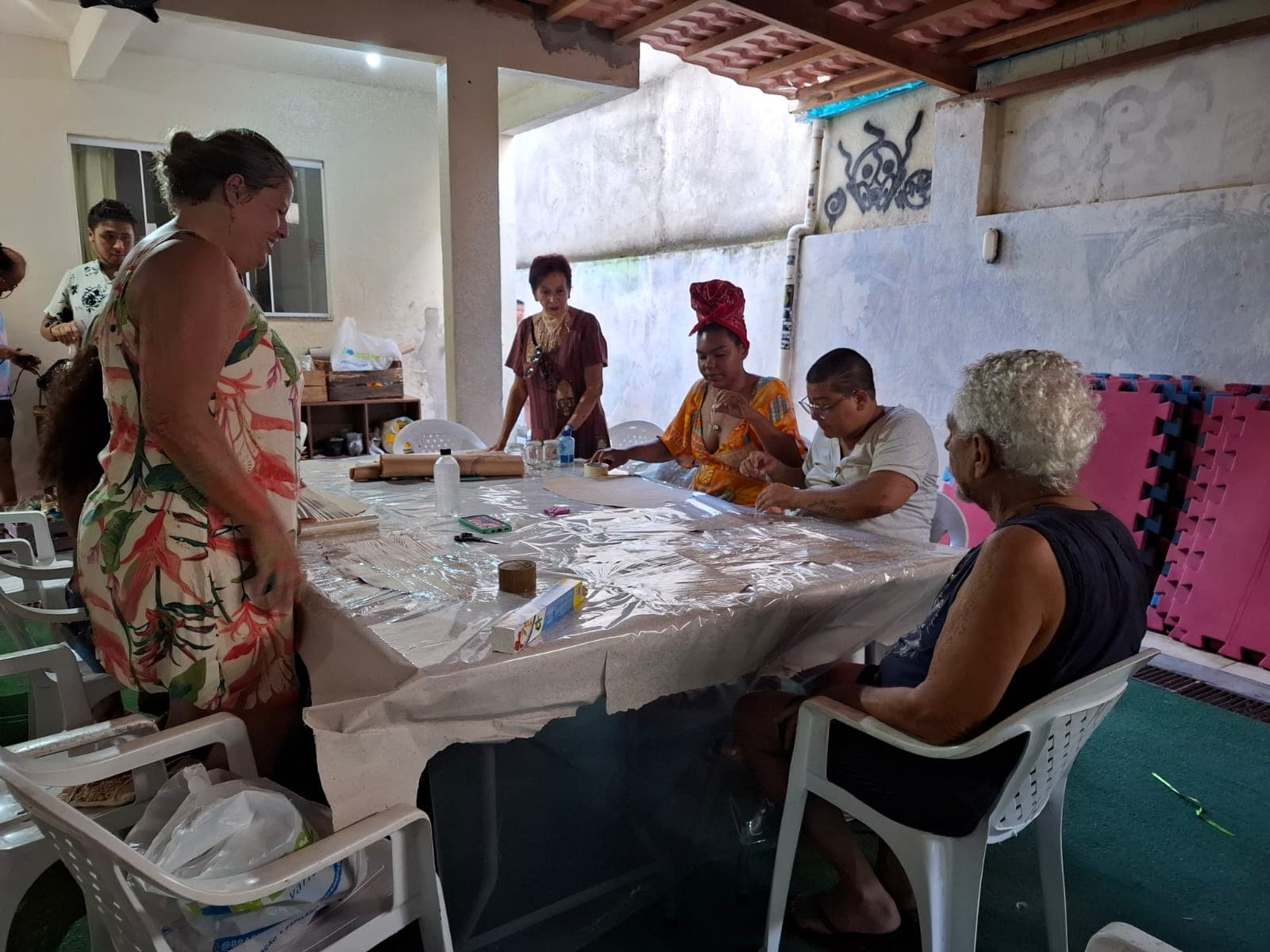 Ateliê Comunitário CCCS: Mosaico e Formação em Guarapari-ES
