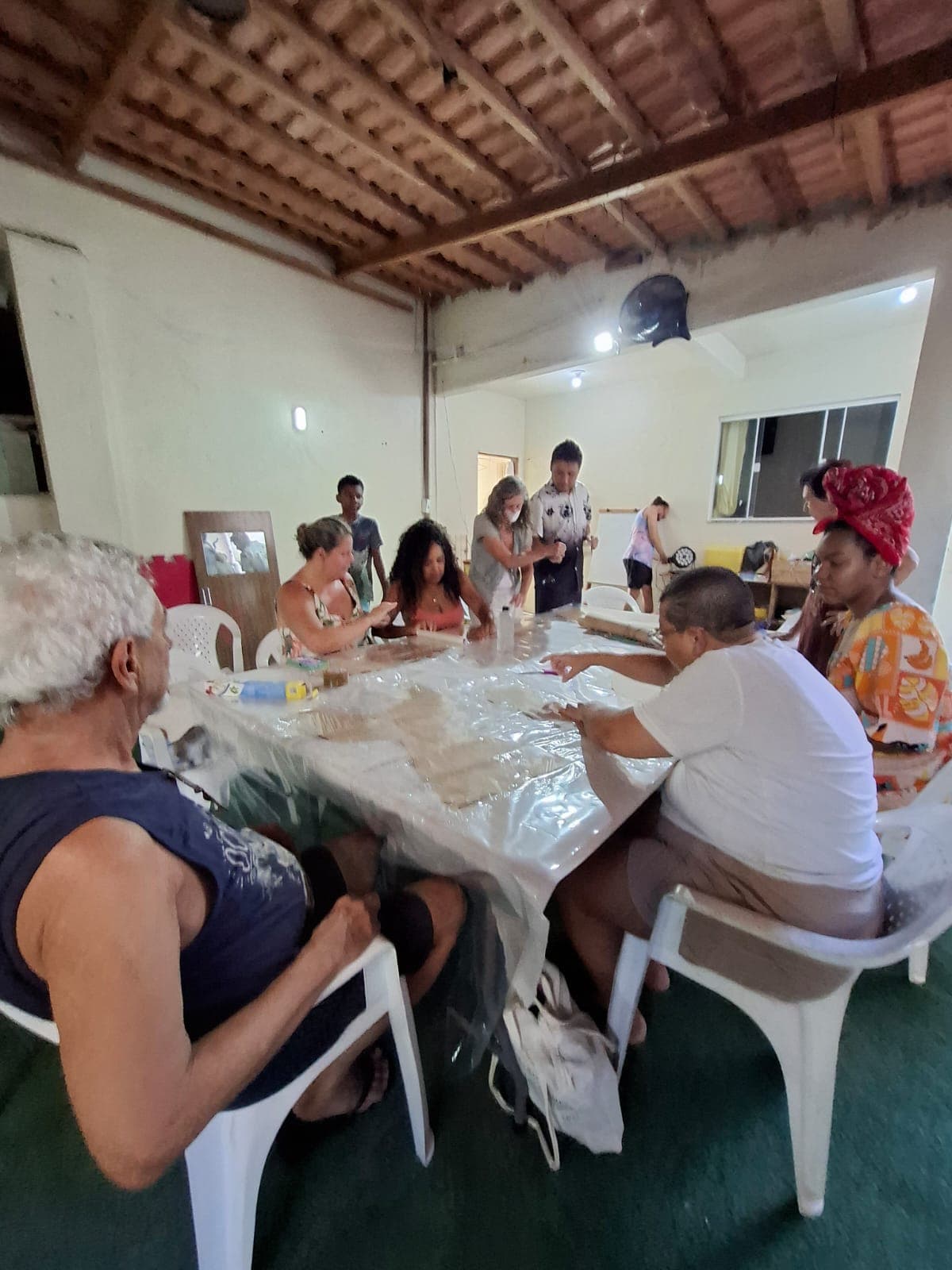 Ateliê Comunitário CCCS: Mosaico e Sinestesia em Guarapari-ES